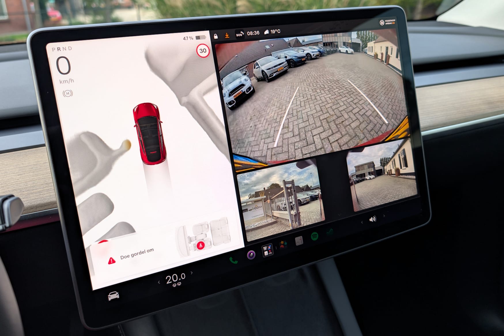 Tesla Model Y DualMotor LongRange AWD - Image 18