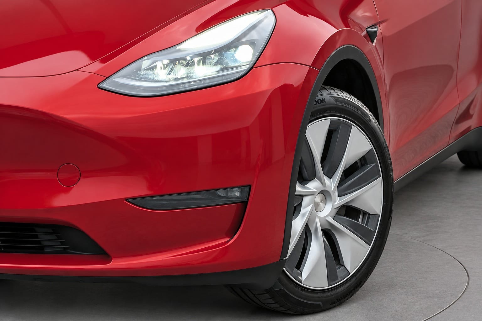 Tesla Model Y DualMotor LongRange AWD - Image 3