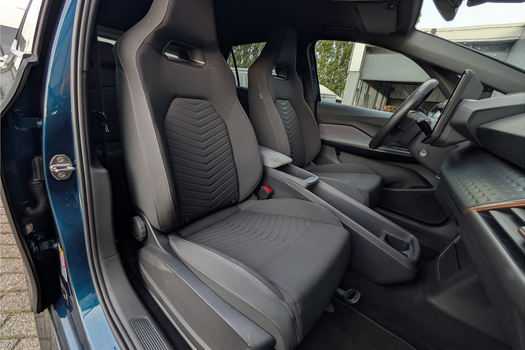 CUPRA Born Business One - Image 13