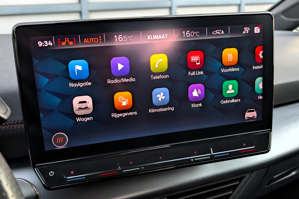 CUPRA Born Business One - Image 27