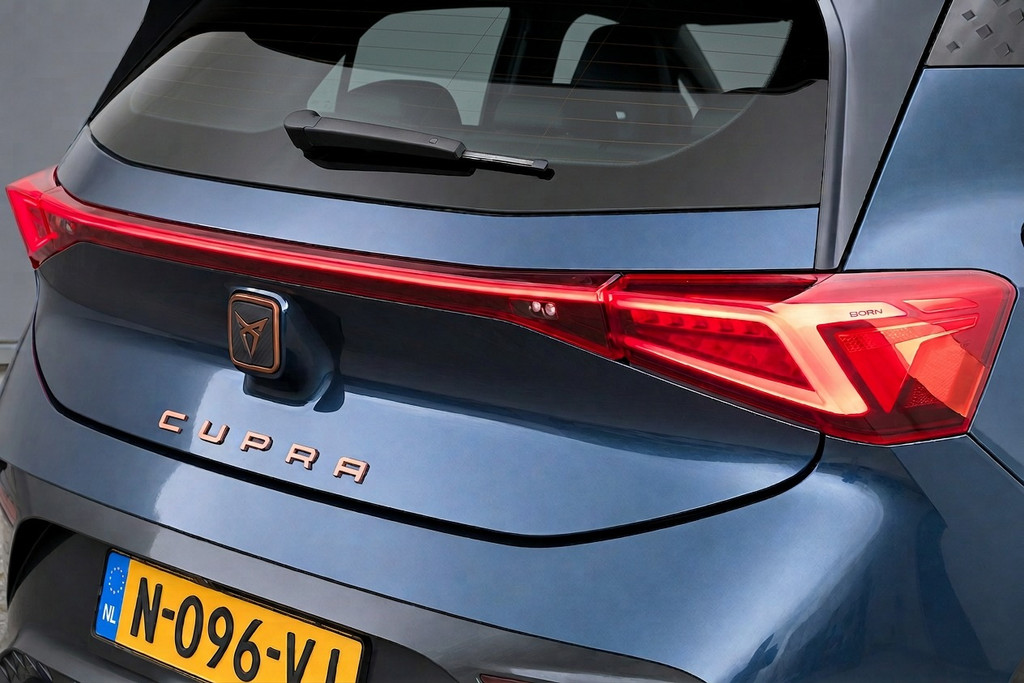 CUPRA Born Business One - Image 28