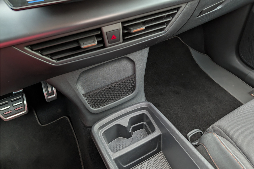 CUPRA Born Business One - Image 31