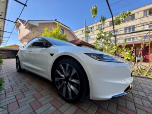 Tesla Model 3 Highland Premium DualMotor LongRange AWD